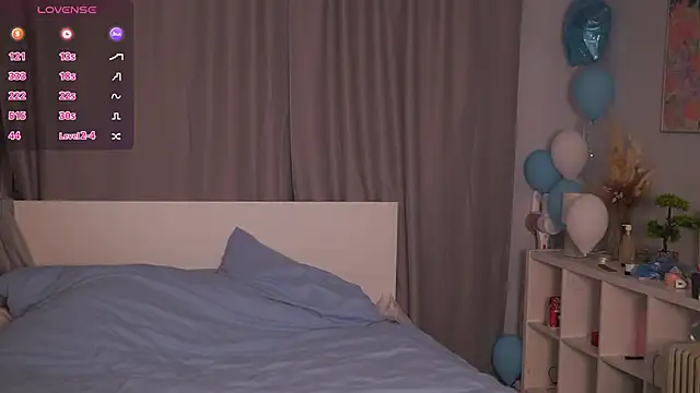 AmillyGile online show from February 24, 7:04 pm