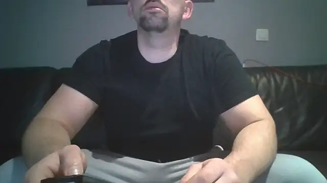 DeeLouLou online show from November 30, 5:41 am