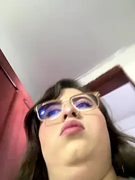 Kitty Bms  online show from January 18, 7:39 pm