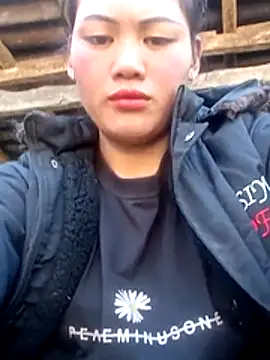 Snapshot of lynae-0 chatting on November 30, 6:03 am lynae-0 online show from November 30, 6:03 am