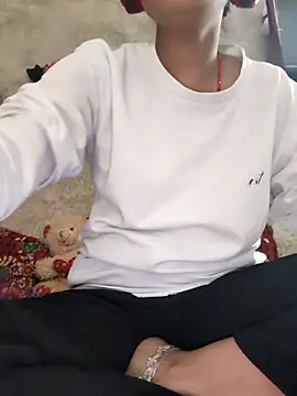 Dil-se-queen-321 online show from December 19, 8:38 am