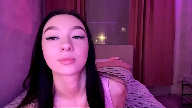 KristaLarmon online show from November 28, 4:40 pm