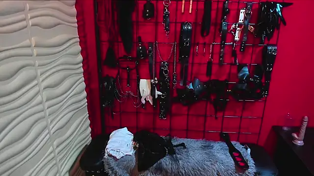 Venus Bms  online show from January 17, 11:58 am