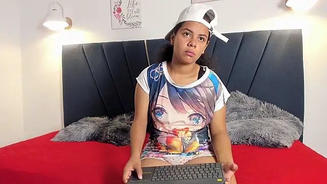 naomi x0 online show from January 9, 1:40 pm