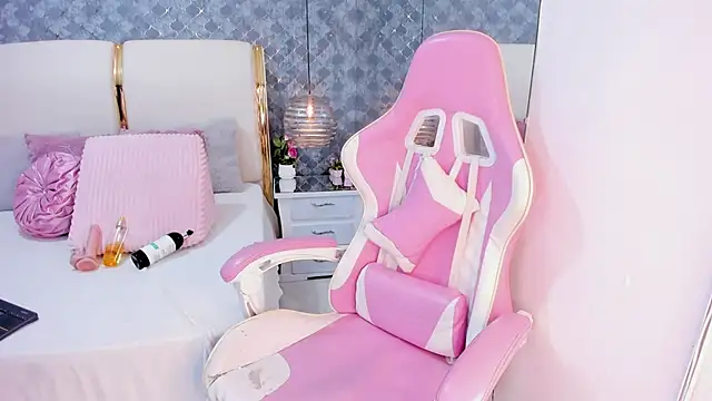 ThianaGarcia online show from January 17, 1:47 pm