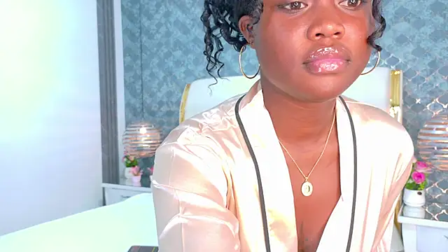 ThianaGarcia online show from January 13, 2:10 pm