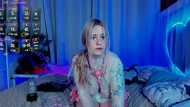 FrostLuna online show from December 2, 8:54 pm