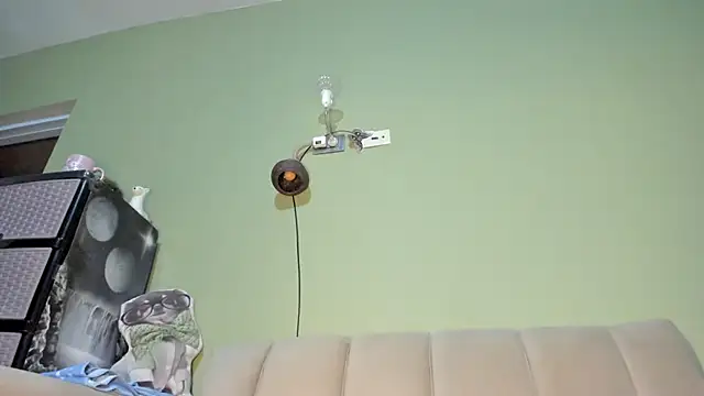 MsPurrfect4U online show from December 2, 2:56 am