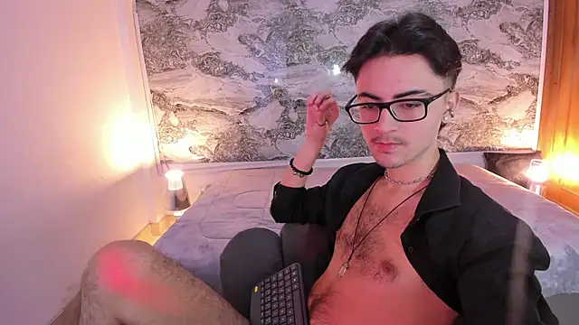 Snapshot of Im_Dayros chatting on November 27, 7:25 pm Im Dayros online show from November 27, 7:25 pm