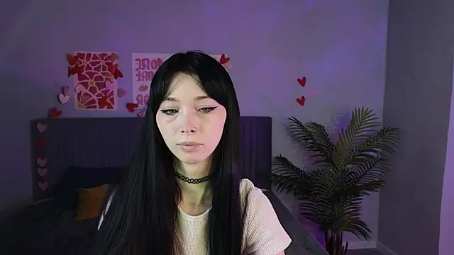 Snapshot of miiss_jessica chatting on April 9, 1:18 am miiss jessica online show from April 9, 1:18 am