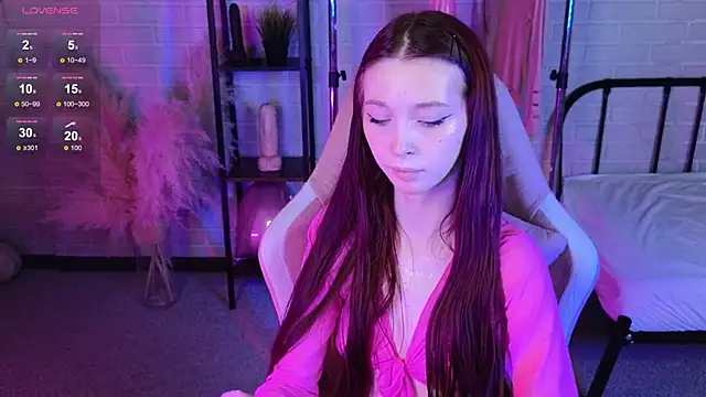Snapshot of miiss_jessica chatting on March 8, 2:04 am miiss jessica online show from March 8, 2:04 am