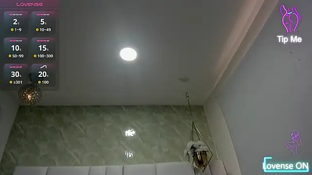 thalia nichols online show from March 30, 8:21 pm