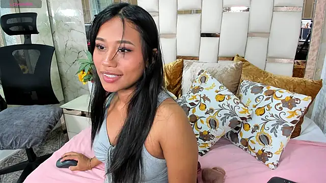 Snapshot of thalia_nichols chatting on April 28, 4:28 am thalia nichols online show from April 28, 4:28 am