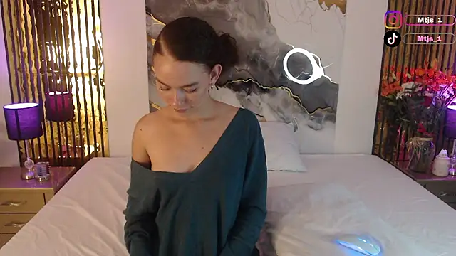 MiticaBrennet  online show from March 7, 3:35 am