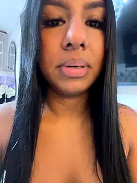 Snapshot of Samantha_Vargas chatting on November 27, 11:05 pm Samantha Vargas online show from November 27, 11:05 pm