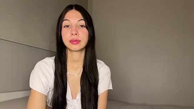 heyitsmia online show from December 2, 12:55 am