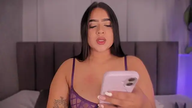 Snapshot of alejandrarojas_ chatting on July 11, 7:36 pm alejandrarojas online show from July 11, 7:36 pm