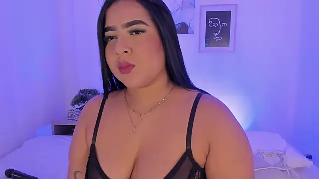 alejandrarojas  online show from April 26, 1:08 pm