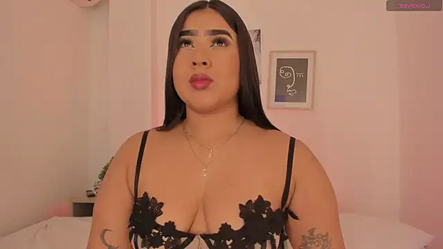 alejandrarojas  online show from March 28, 1:01 pm