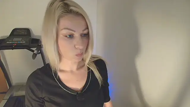 Sweet Eira online show from January 15, 3:59 pm