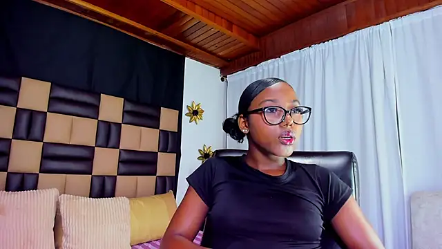 MelodyBrooks online show from November 25, 5:13 pm