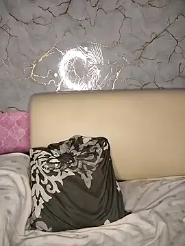 Snapshot of KiaracCastilo chatting on November 26, 7:47 pm KiaracCastilo online show from November 26, 7:47 pm