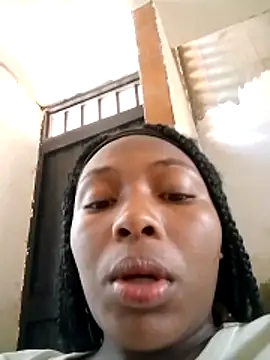 Snapshot of KiaracCastilo chatting on December 1, 5:03 pm KiaracCastilo online show from December 1, 5:03 pm