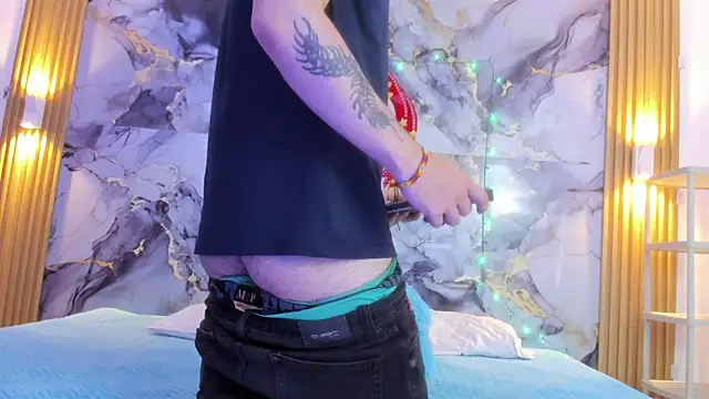 Dantee Dark online show from December 17, 8:25 pm