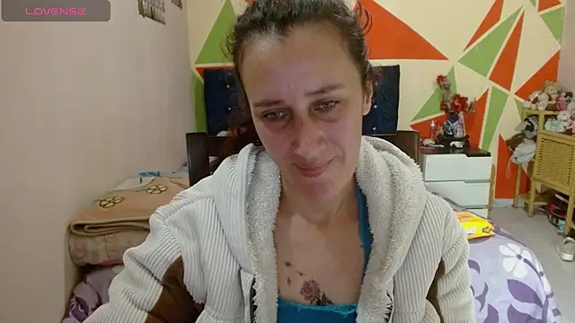 Snapshot of CASSANDRA_BROWN chatting on December 16, 7:29 pm CASSANDRA BROWN online show from December 16, 7:29 pm