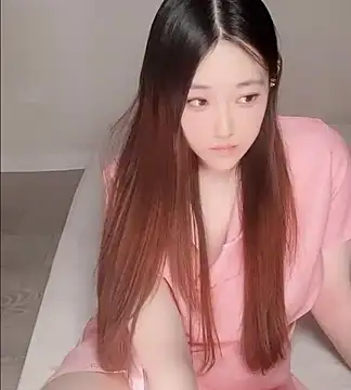 Snapshot of clara-cc chatting on February 6, 2:24 pm clara-cc online show from February 6, 2:24 pm