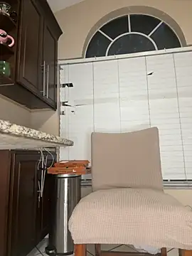 Kiki hammyy online show from April 29, 12:26 am