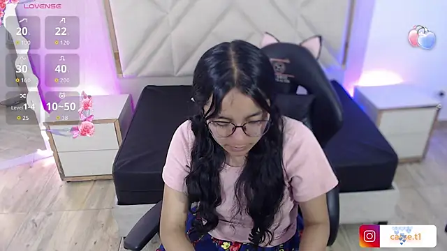 rosee tay1 online show from December 19, 11:45 am