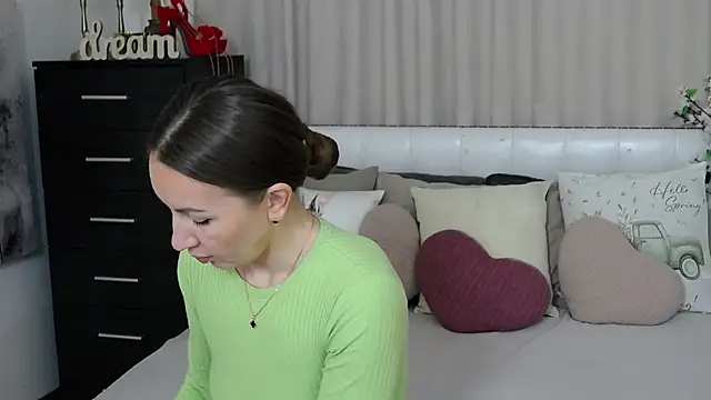 Brandy Gem online show from April 14, 6:40 am