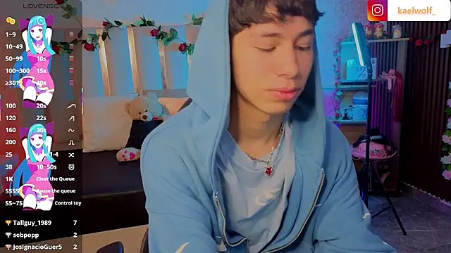 kaelwolf tay online show from March 20, 7:15 pm