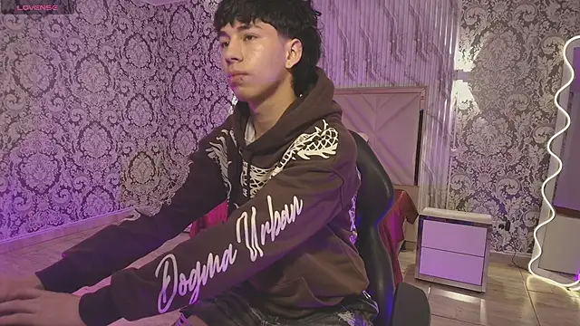 kaelwolf tay online show from February 13, 12:38 pm