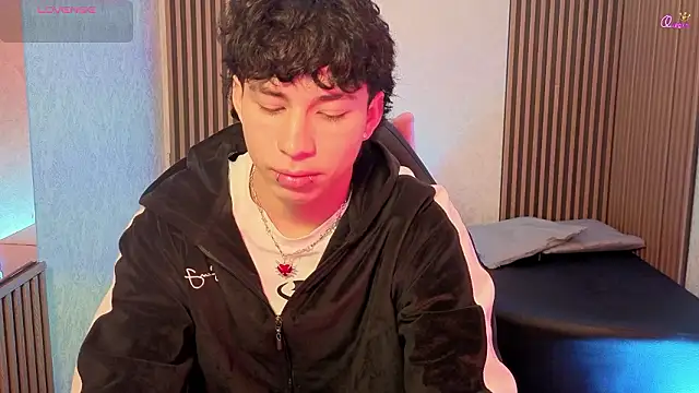 kaelwolf tay online show from March 8, 11:13 am