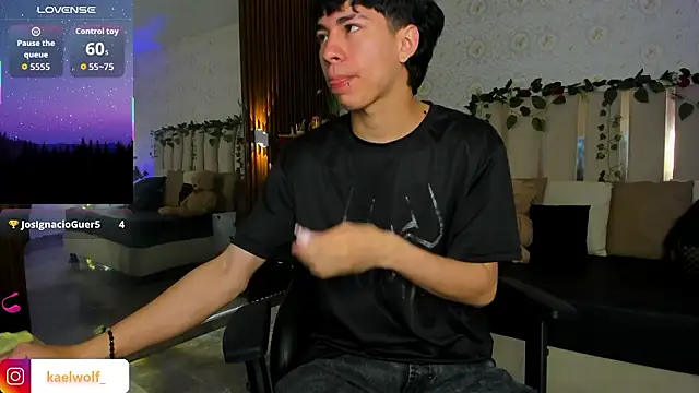 kaelwolf tay online show from February 8, 11:30 am