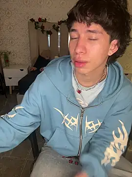 kaelwolf tay online show from April 5, 11:28 am