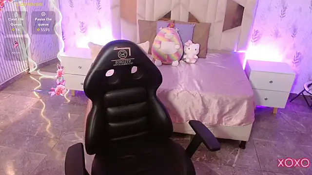 kaelwolf tay online show from December 21, 11:34 am