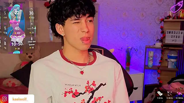 kaelwolf tay online show from March 10, 7:18 pm