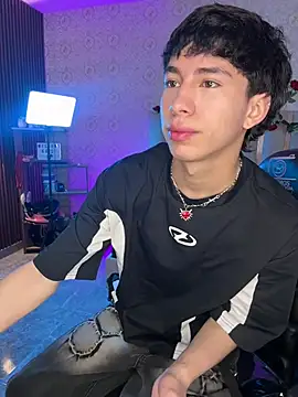 kaelwolf tay online show from March 28, 7:15 pm