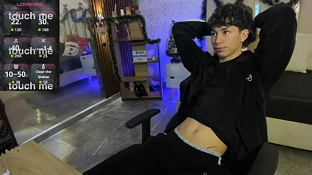 kaelwolf tay online show from January 7, 7:19 pm