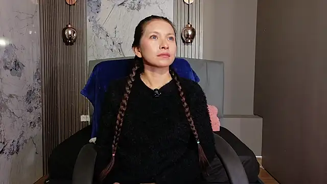 Cloe16  online show from December 21, 3:08 am