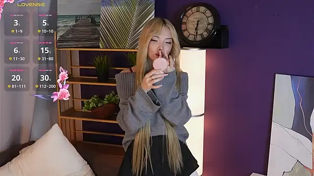 DeliciaKingdom online show from December 16, 3:44 am