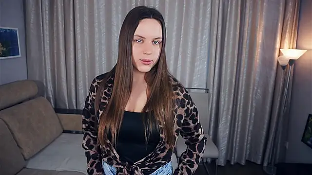 SanoraVillnave online show from November 28, 6:24 am