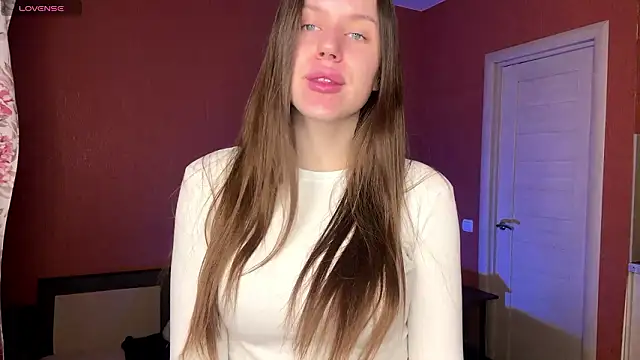 SanoraVillnave online show from February 12, 7:02 pm