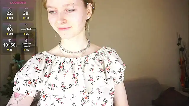 ToyaPletz online show from April 3, 4:46 pm