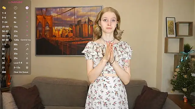 Snapshot of ToyaPletz chatting on February 28, 5:12 pm ToyaPletz online show from February 28, 5:12 pm