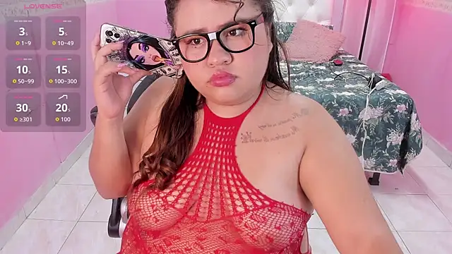 Danna Keys online show from May 9, 5:49 pm