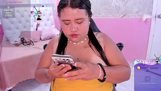 Danna Keys online show from April 15, 6:01 pm